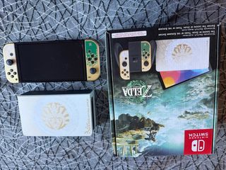 Nintendo Switch OLED - La leggenda di Zelda