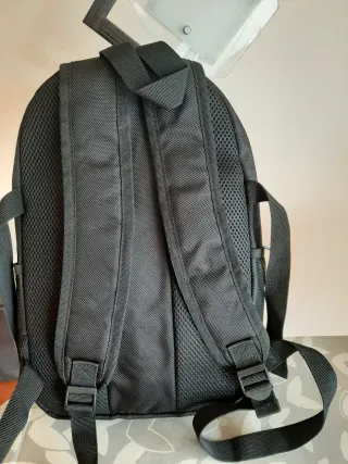 Mochila lona negra. Sin estrenar
