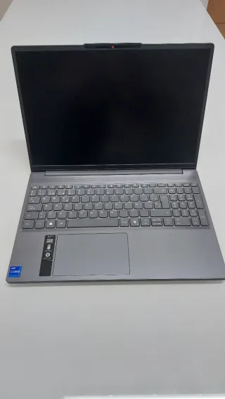 Portátil Lenovo IdeaPad Slim 3  Recién comprado