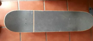 Skate Negro con Diseño Degradado