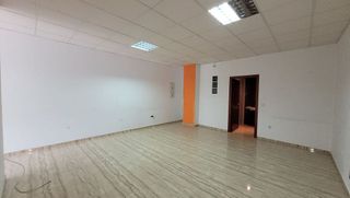 Local comercial en alquiler en Alcalá la Real