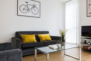 Piso en alquiler en Palos de Moguer en Madrid