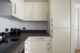 Piso en alquiler en Palos de Moguer en Madrid