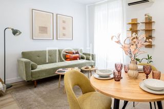 Piso en alquiler en Pacífico en Madrid