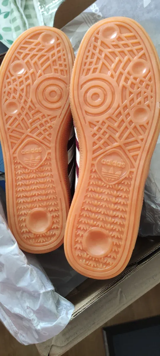 Zapatillas casual burdeos 36-37