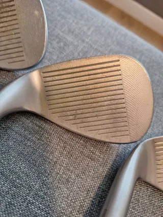 Juego 3 wedges Cleveland RTX 4 (50, 54, 58)