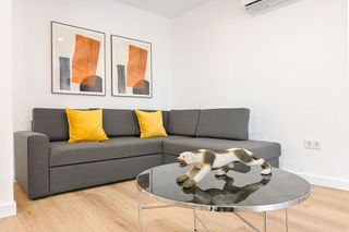 Piso en alquiler en Lucero en Madrid