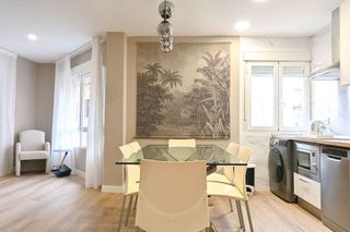 Piso en alquiler en Lucero en Madrid