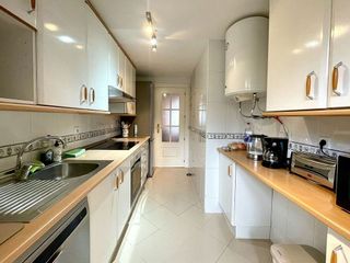 Piso en alquiler en Nueva Andalucía centro en Marbella