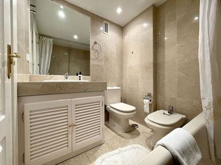 Piso en alquiler en Nueva Andalucía centro en Marbella