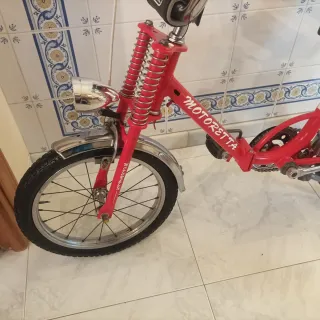 Bicicleta Motoretta Roja