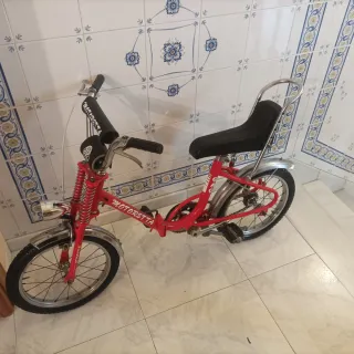 Bicicleta Motoretta Roja