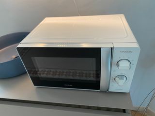 Cecotec Microondas ProClean 2010. 700 W