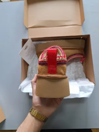 Ugg Tazz Talla 37 Marrón