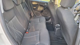 Peugeot 208 2013 1.6HDI 92cv único dueño