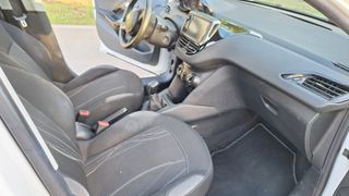 Peugeot 208 2013 1.6HDI 92cv único dueño