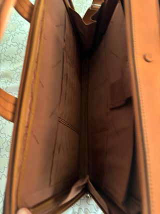 Maletín Piquadro Marrón Cuero Usado 1 vez