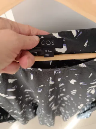 Camisa algodón COS. Gris oscuro estampada