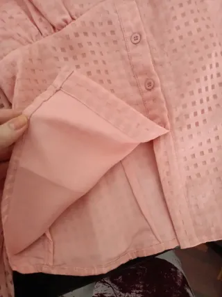 Blusa rosa con cuello Peter Pan