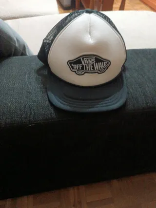 Gorra Vans Off The Wall Negra y Blanca