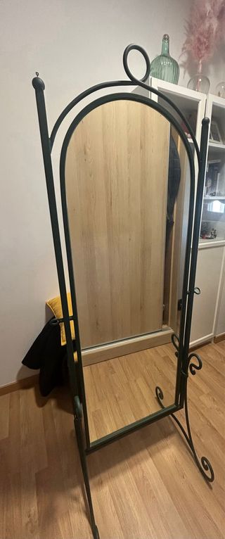 Espejo de pie forja verde