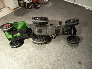 Tractor Juguete Fendt con Remolque