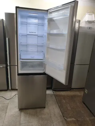 Nevera Hisense 200x60cm no Frost con Garantía