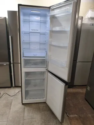 Nevera Hisense 200x60cm no Frost con Garantía