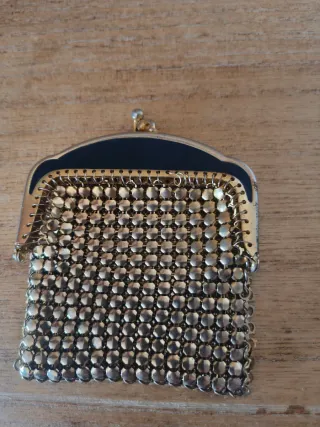 Monedero de malla metálica vintage