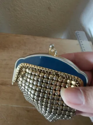 Monedero de malla metálica vintage