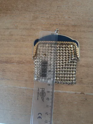 Monedero de malla metálica vintage