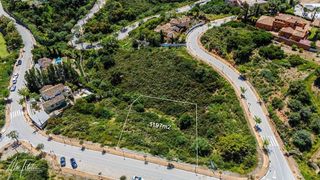 Solar en venta en Elviria en Marbella