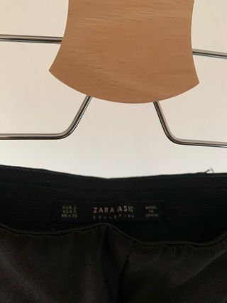 Pantalón campana Zara negro