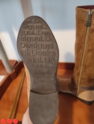 Stivali Desigual Camoscio Marrone Ricamato