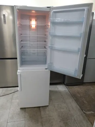 Nevera Daewoo 187x60cm A+ no Frost con Garantía