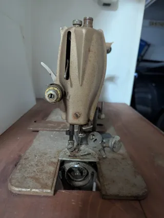 Máquina coser Singer Antigua