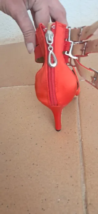 Zapatos de baile rojos