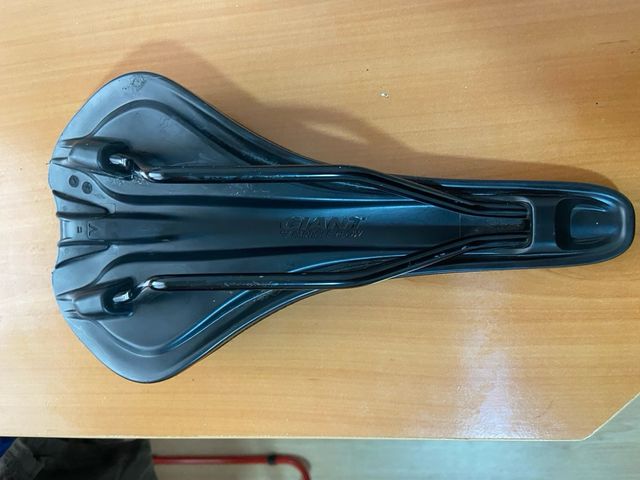 Sellino Giant Comfort Neutral MTB