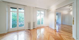 Piso en alquiler en Jerónimos en Madrid