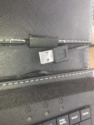 Teclado pequeño negro