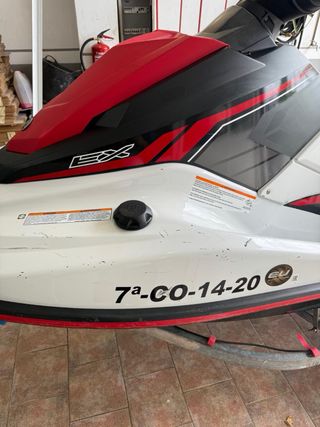 YAMAHA EX WAVERUNNER