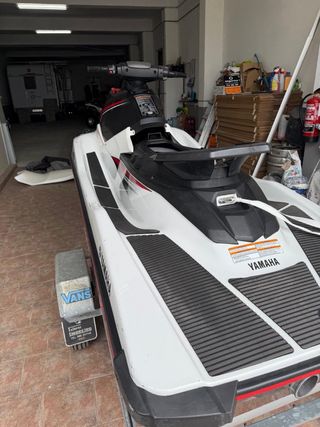 YAMAHA EX WAVERUNNER