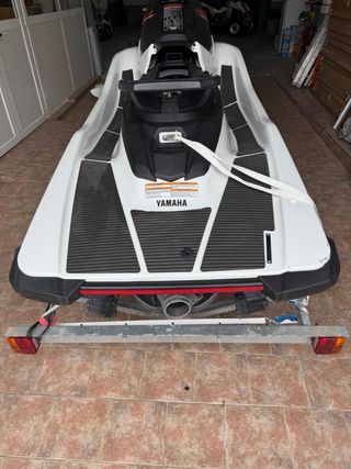 YAMAHA EX WAVERUNNER