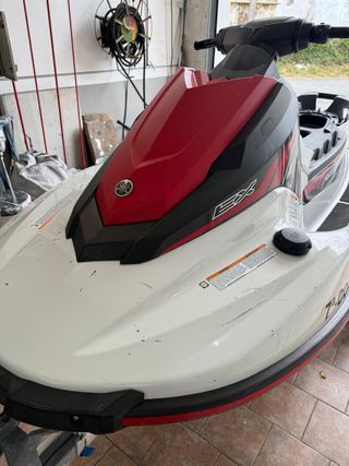 YAMAHA EX WAVERUNNER