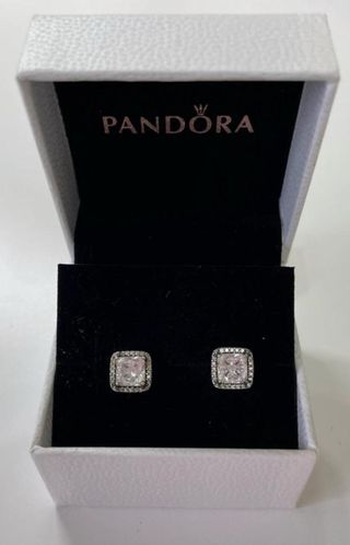 Pendientes Cuadrados