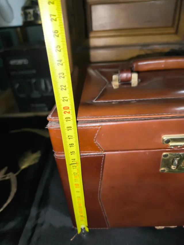 Antica valigetta in pelle