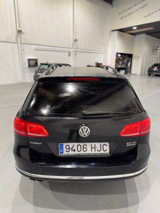 Volkswagen Passat 2012 IMPECABLE CON PEGATINA