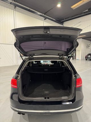 Volkswagen Passat 2012 IMPECABLE CON PEGATINA