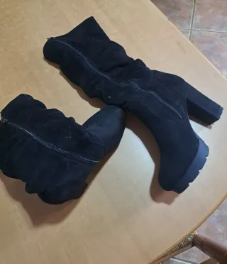 Botas altas tacón negras