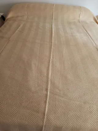 Colcha beige 135cm